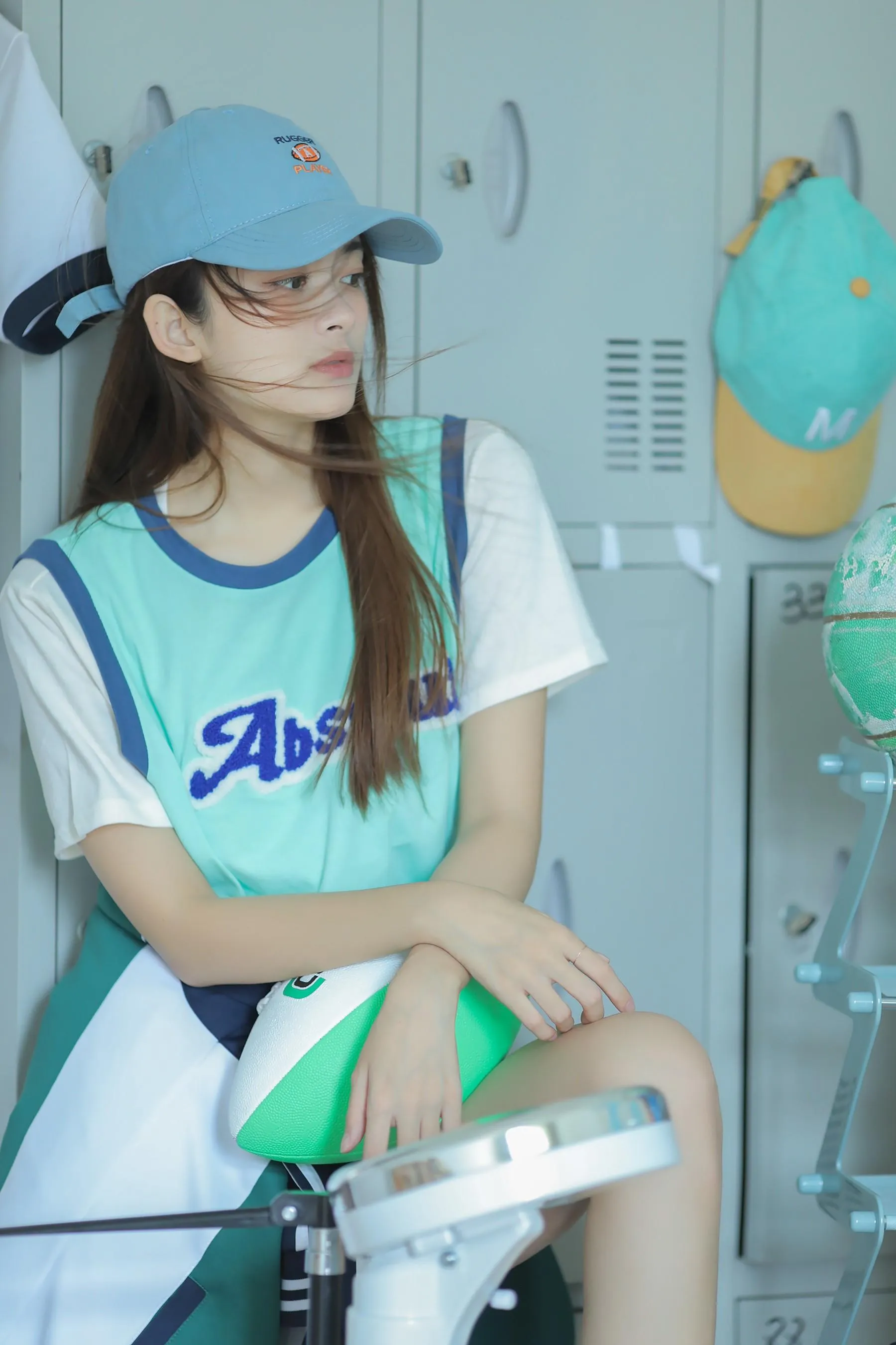 [艺图语] 2022.06.18 放学之后 何静璇儿 [22P]插图1